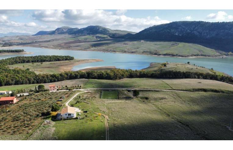 casa indipendente in vendita a Piana degli Albanesi