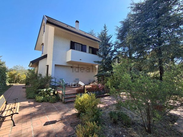 casa indipendente in vendita a Piana degli Albanesi