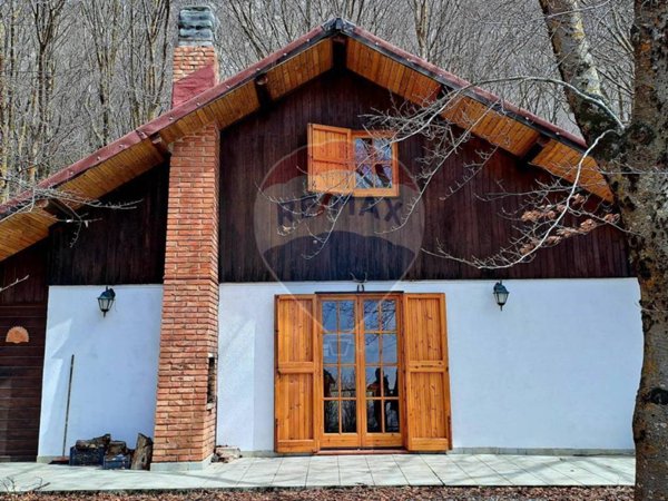 casa indipendente in vendita a Polizzi Generosa