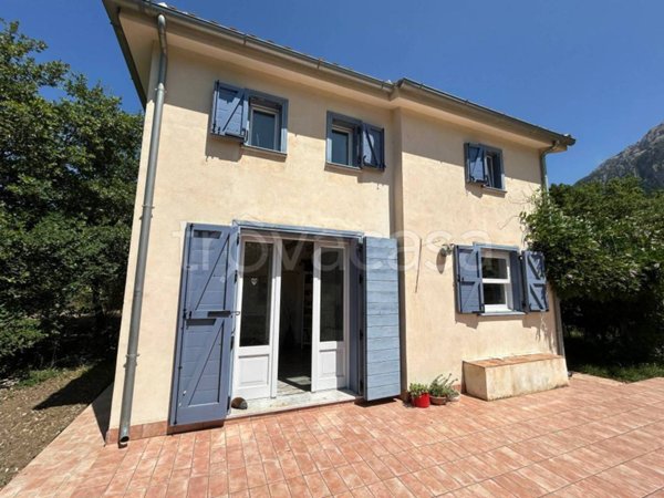 casa indipendente in vendita a Polizzi Generosa