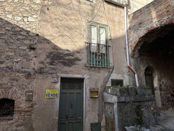 casa indipendente in vendita a Polizzi Generosa