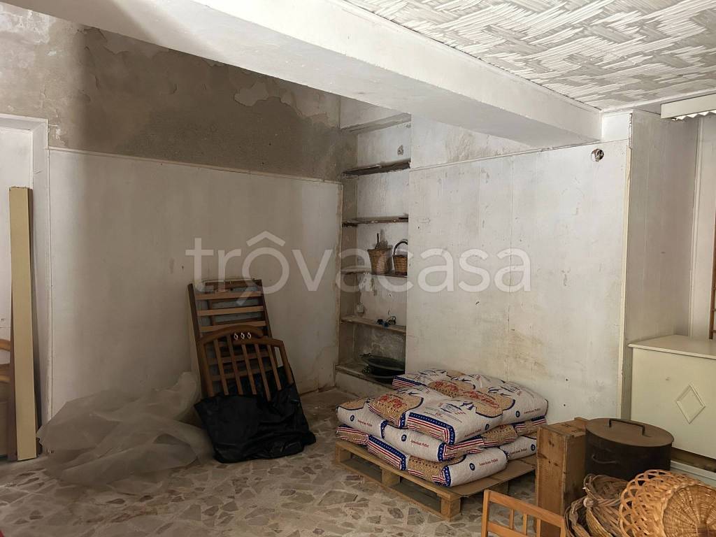 negozio in vendita a Polizzi Generosa