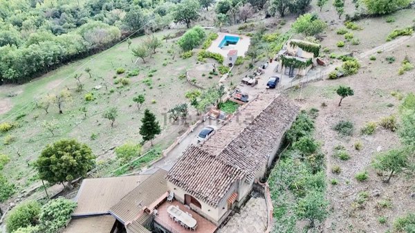 casale in vendita a Polizzi Generosa