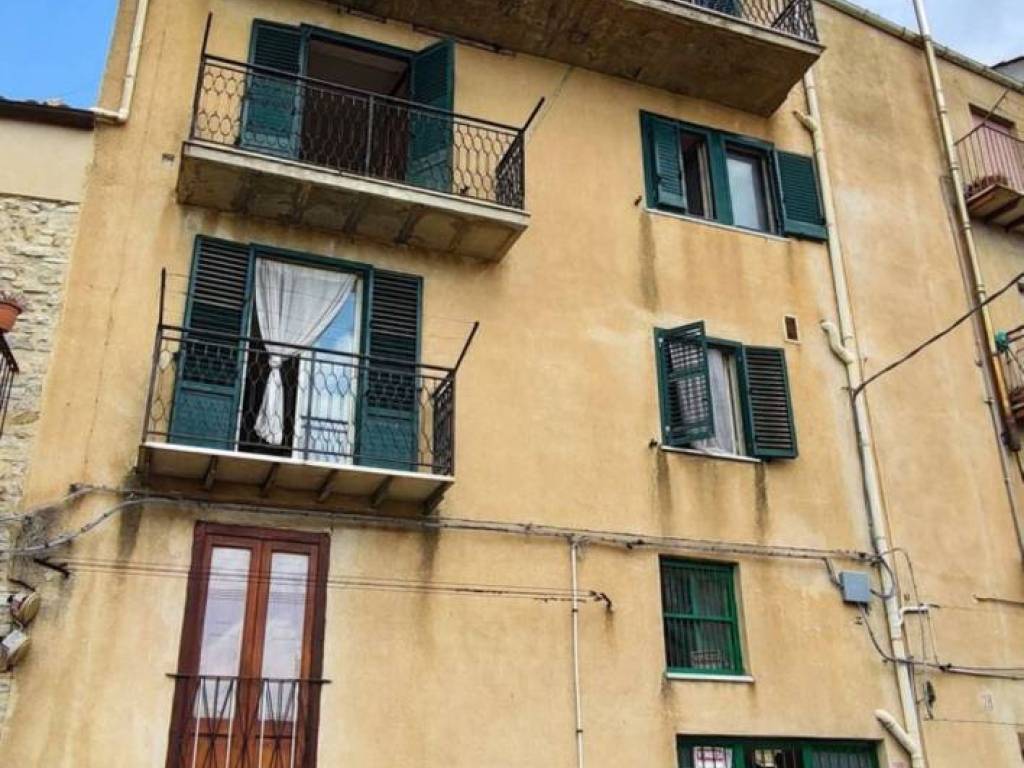 casa indipendente in vendita a Polizzi Generosa