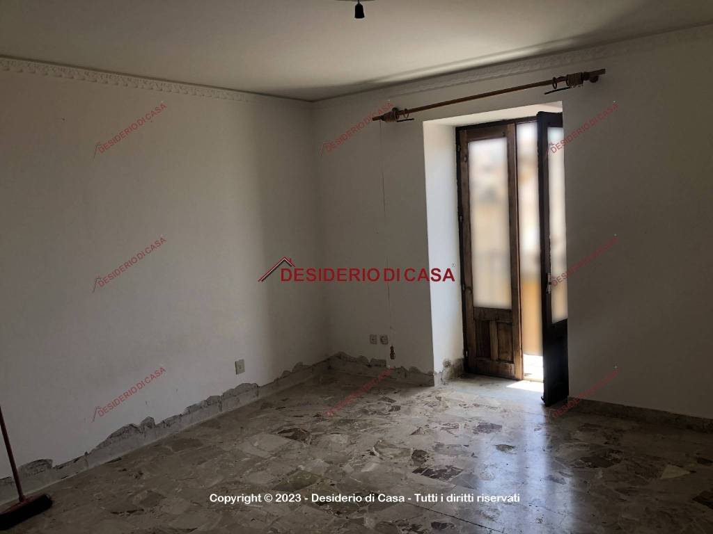casa indipendente in vendita a Pollina