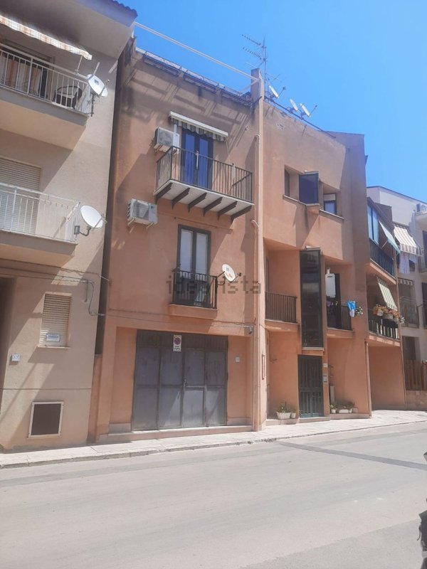 appartamento in vendita a Pollina in zona Finale