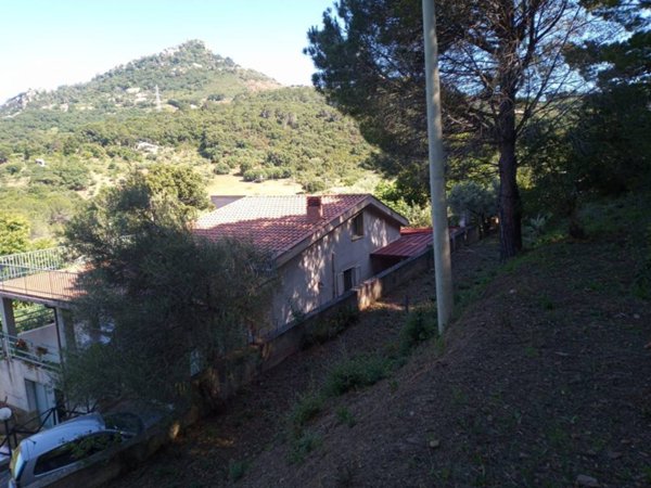 casa indipendente in vendita a Pollina in zona Finale