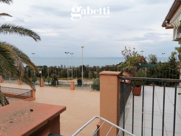appartamento in vendita a Pollina in zona Finale