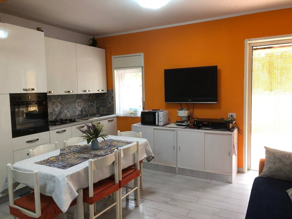 appartamento in vendita a Pollina in zona Finale