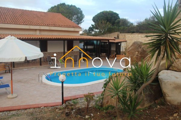 casa indipendente in vendita a Pollina in zona Finale