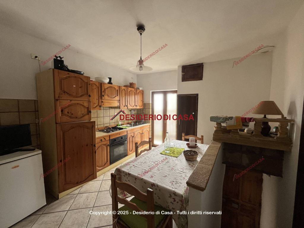 casa indipendente in vendita a Pollina