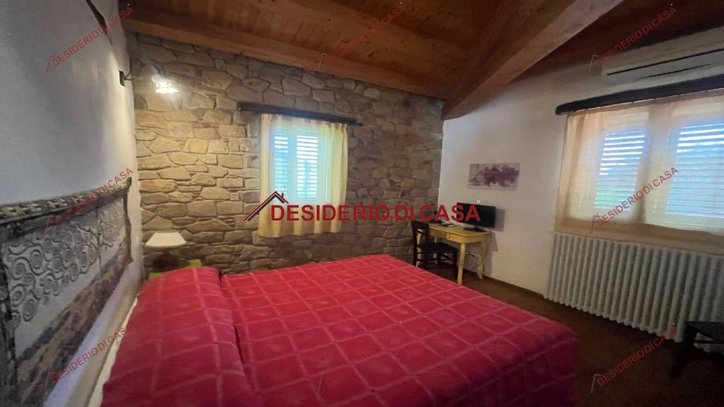 casa indipendente in vendita a Pollina