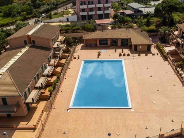 appartamento in vendita a Pollina in zona Finale