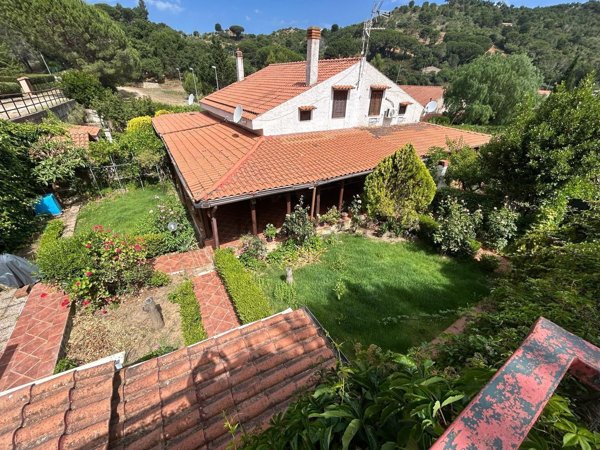 casa indipendente in vendita a Pollina