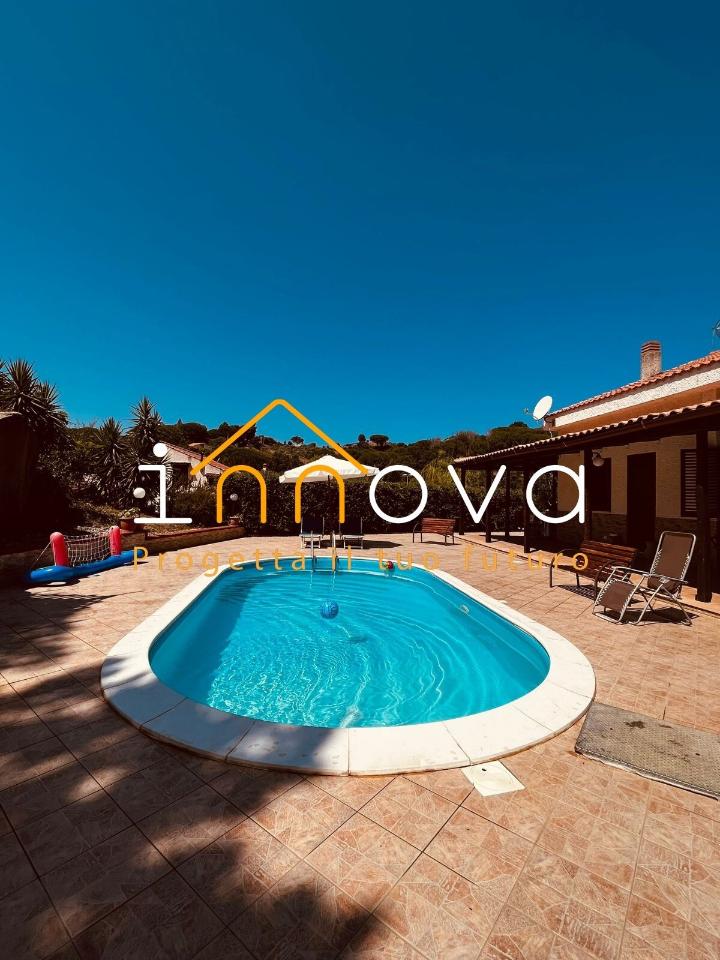 casa indipendente in vendita a Pollina in zona Finale