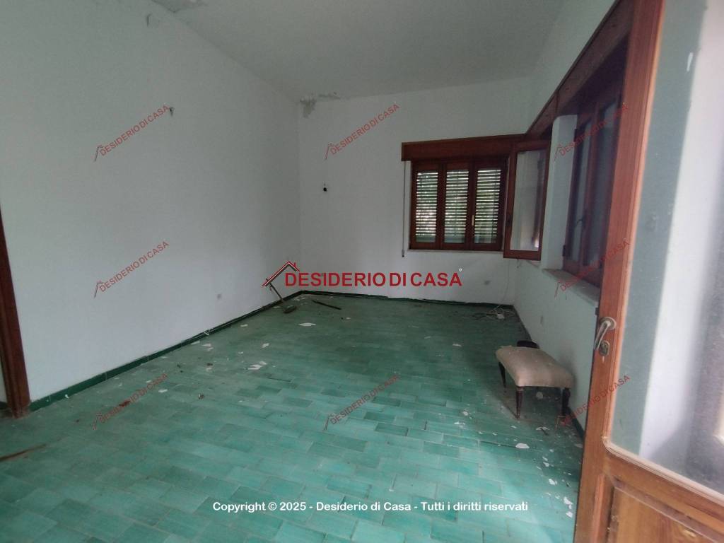casa indipendente in vendita a Pollina in zona Finale