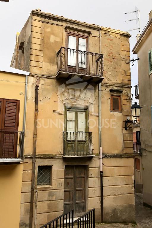 casa indipendente in vendita a Pollina