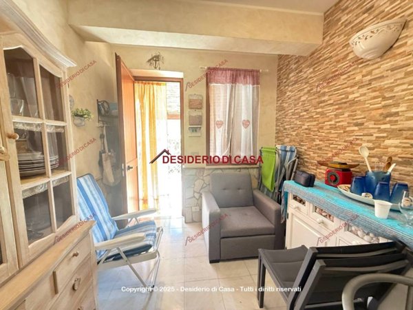 casa indipendente in vendita a Pollina