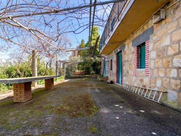 casa indipendente in vendita a Pollina