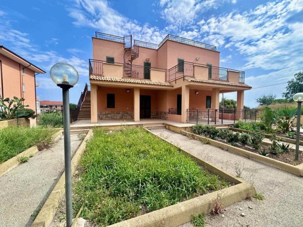 appartamento in vendita a Pollina in zona Finale