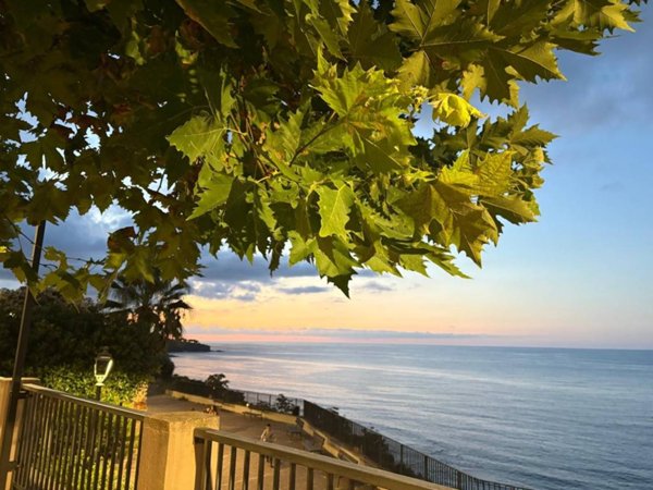 appartamento in vendita a Pollina in zona Finale