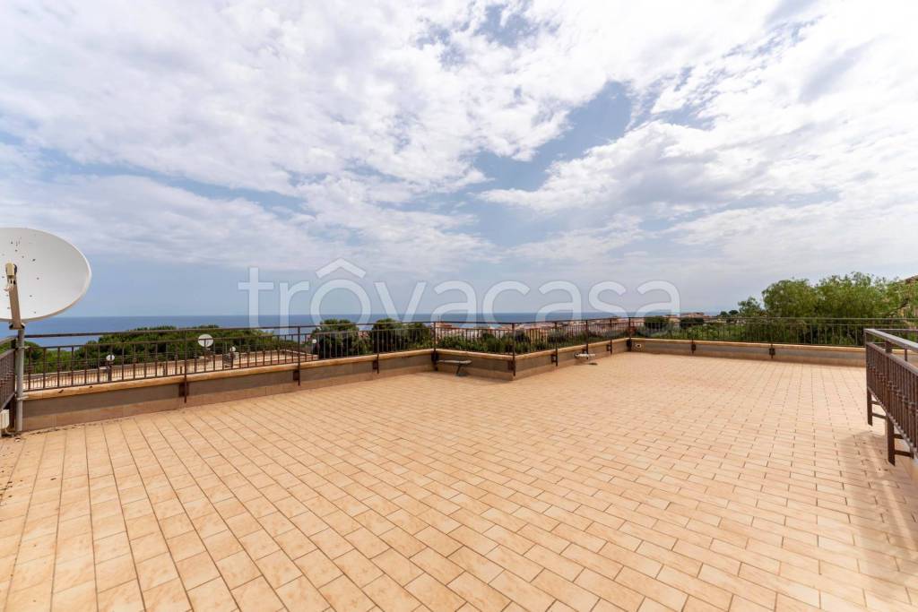 appartamento in vendita a Pollina in zona Finale