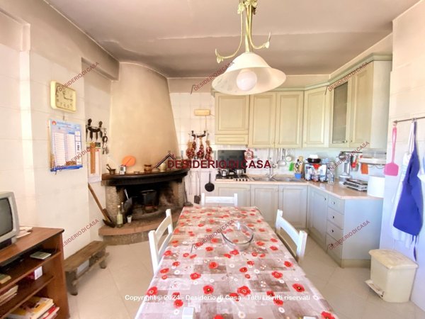 casa indipendente in vendita a Pollina