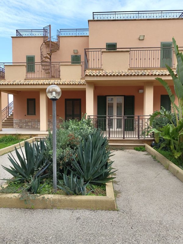 appartamento in vendita a Pollina in zona Finale