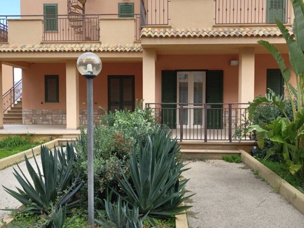 appartamento in vendita a Pollina in zona Finale