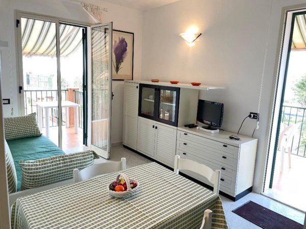 appartamento in vendita a Pollina in zona Finale