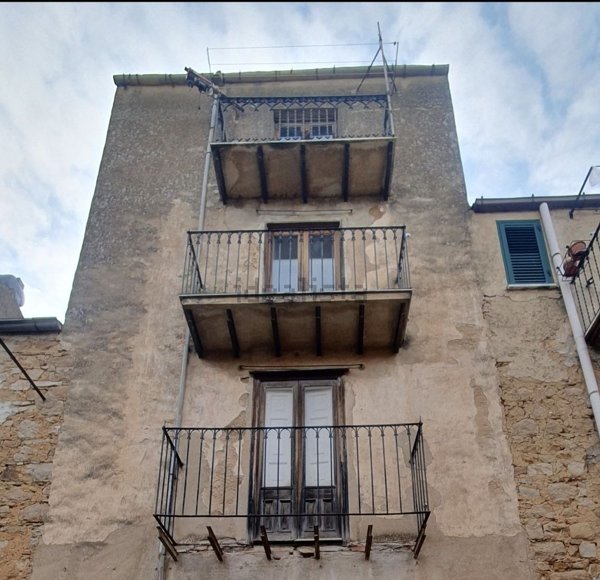 casa indipendente in vendita a Pollina