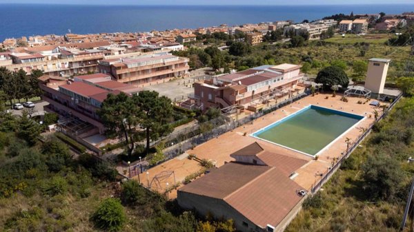 appartamento in vendita a Pollina in zona Finale