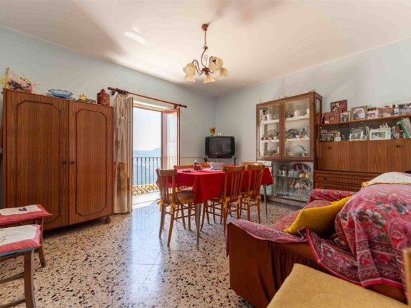 casa indipendente in vendita a Pollina