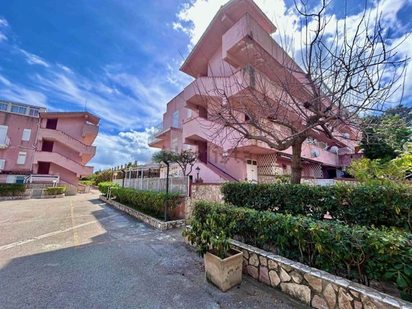 appartamento in vendita a Pollina in zona Finale