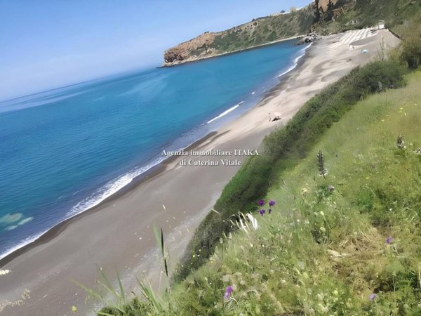 appartamento in vendita a Pollina in zona Finale