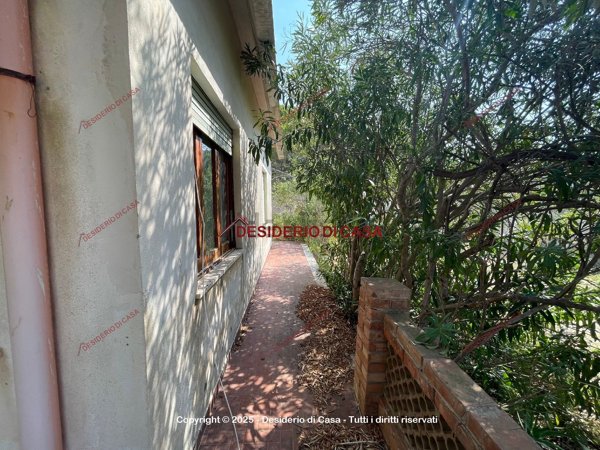 casa indipendente in vendita a Pollina