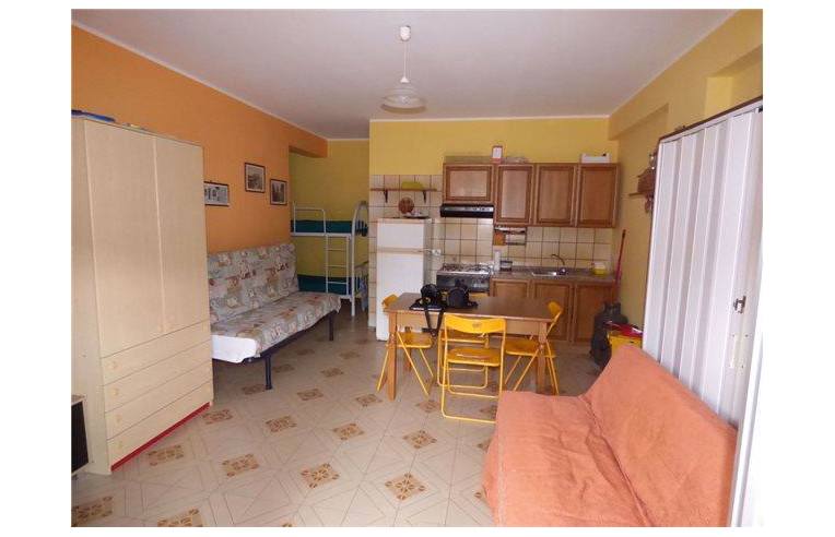 appartamento in vendita a Pollina in zona Finale