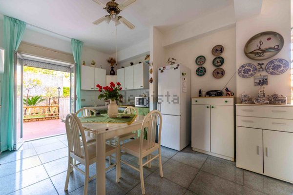 appartamento in vendita a Pollina in zona Finale