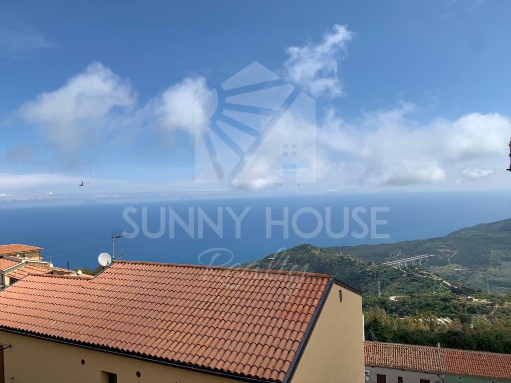 casa indipendente in vendita a Pollina