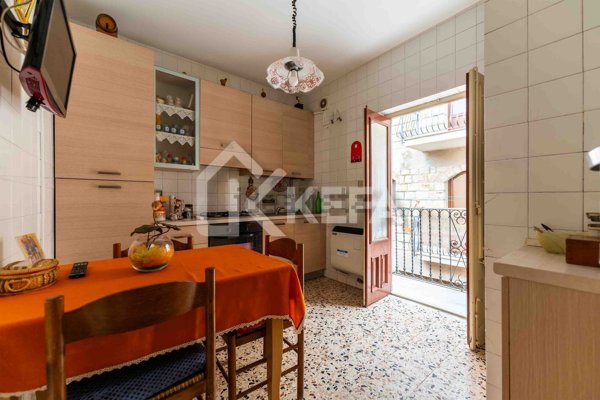 casa indipendente in vendita a Pollina