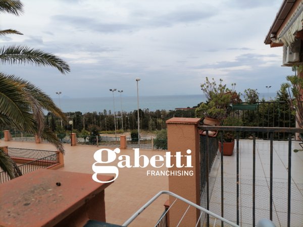 appartamento in vendita a Pollina in zona Finale