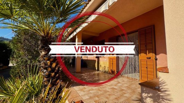appartamento in vendita a Pollina in zona Finale