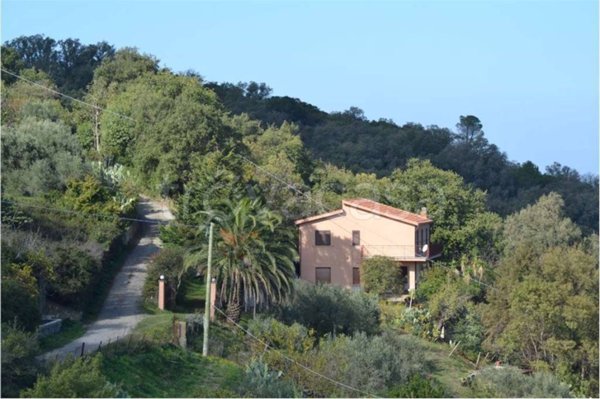 casa indipendente in vendita a Pollina