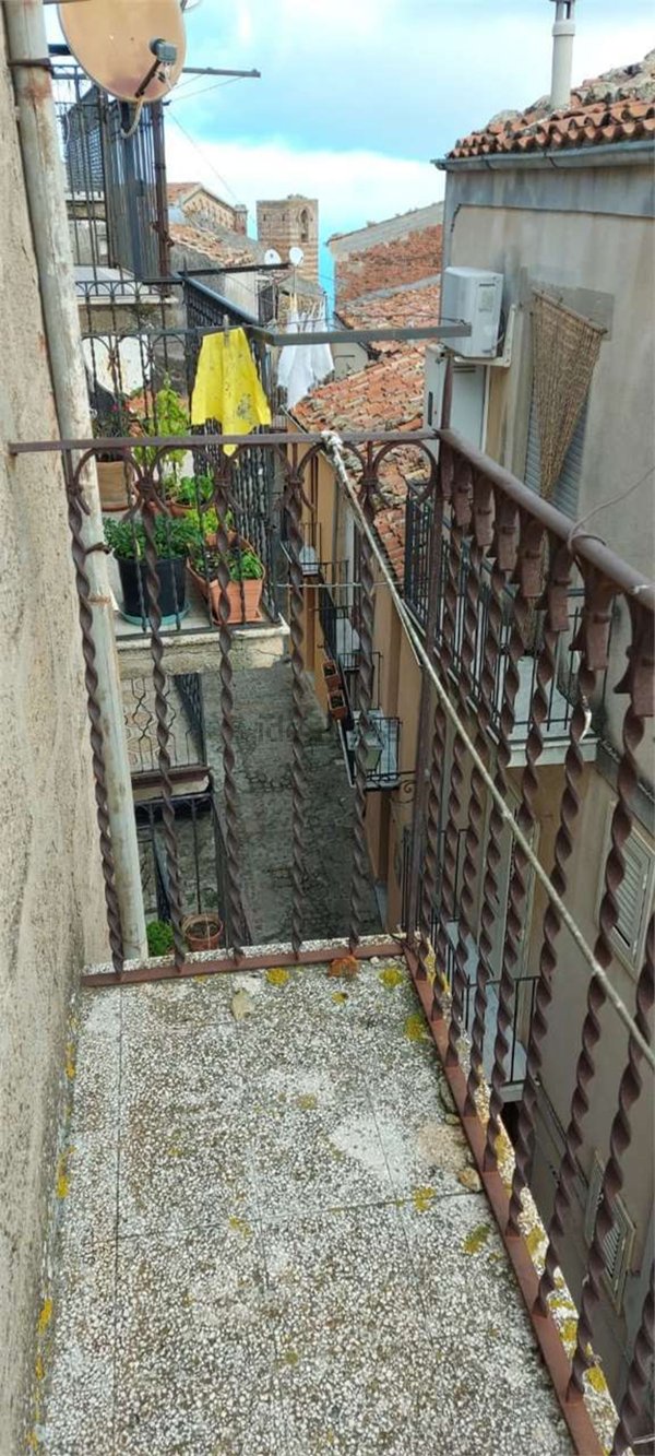 casa indipendente in vendita a Pollina