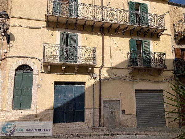 casa indipendente in vendita a Prizzi