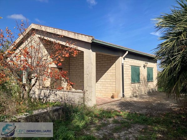 casa indipendente in vendita a Prizzi