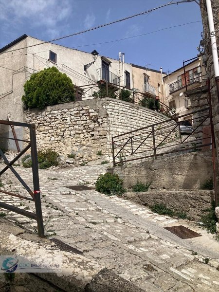 casa indipendente in vendita a Prizzi
