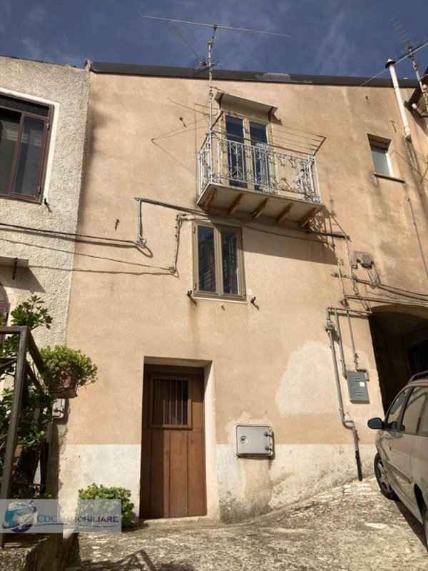 casa indipendente in vendita a Prizzi