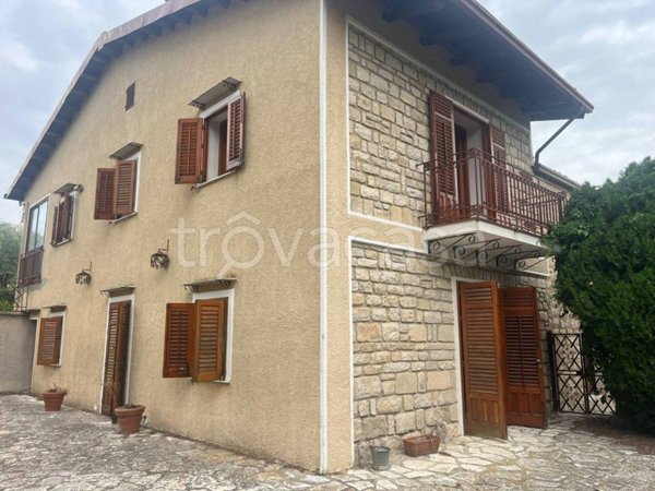 casa indipendente in vendita a Prizzi