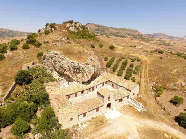 casa indipendente in vendita a Roccapalumba